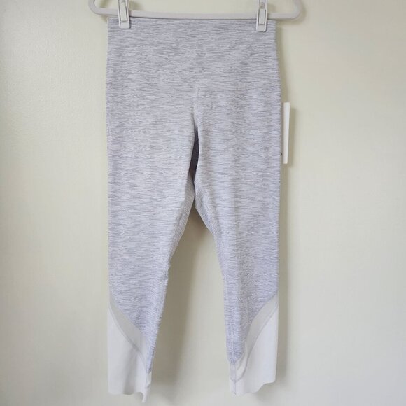 NWT Lululemon Wunder Under Crop II (Roll Down Mesh) 10 - Picture 2 of 8